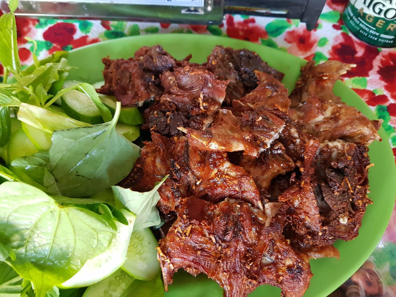 Chuột chiên, món ăn trong một quán nhậu ở Cần Thơ. Ảnh: CK