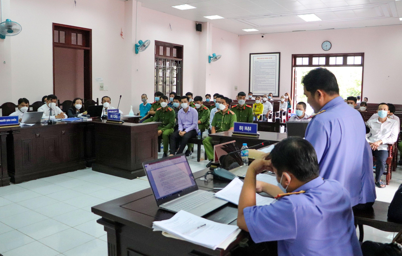 Quang cảnh phiên tòa sáng 14/3.