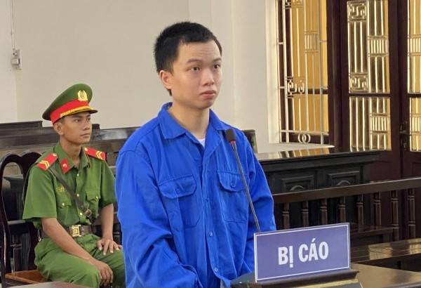 Bị cáo Lại Thế Việt tại tòa. Ảnh: Phạm Hơn