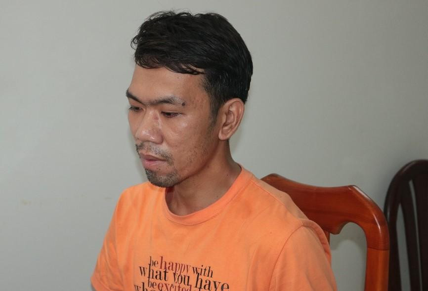 Đỗ Tấn Lộc tại cơ quan công an. Đỗ Tấn Lộc tại cơ quan công an.