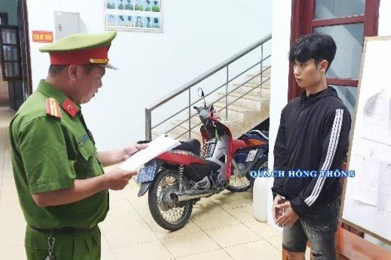 Tống đạt các quyết định đối với Thông, Thiện, Hiếu.