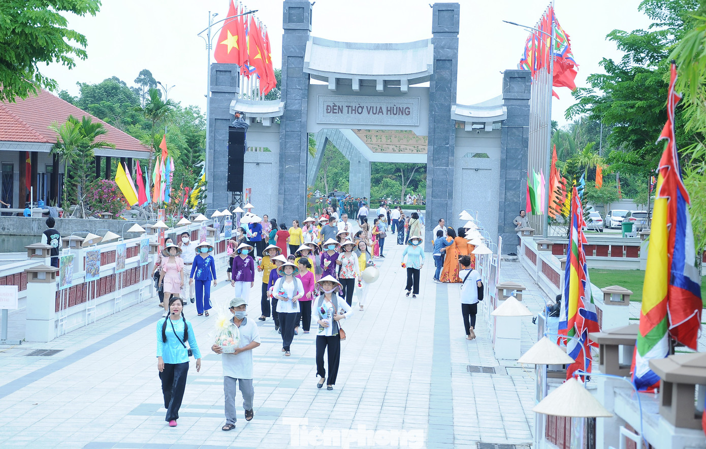 Đền thờ Vua Hùng thành phố Cần Thơ, một trong những điểm du lịch hút khách. Ảnh: Cảnh Kỳ