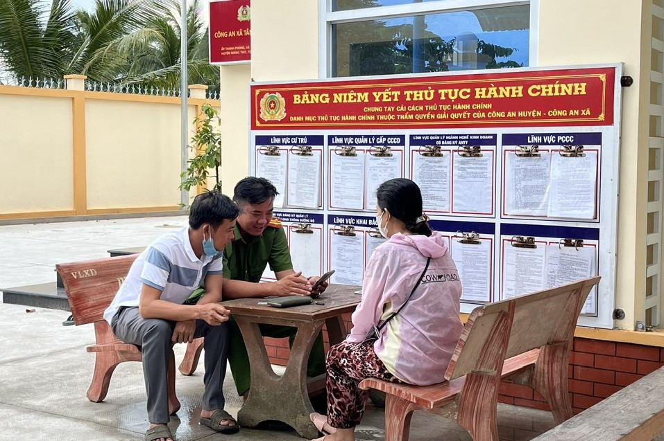 Hướng dẫn người dân đăng ký, kích hoạt sử dụng tài khoản định danh điện tử trên ứng dụng VNeID.