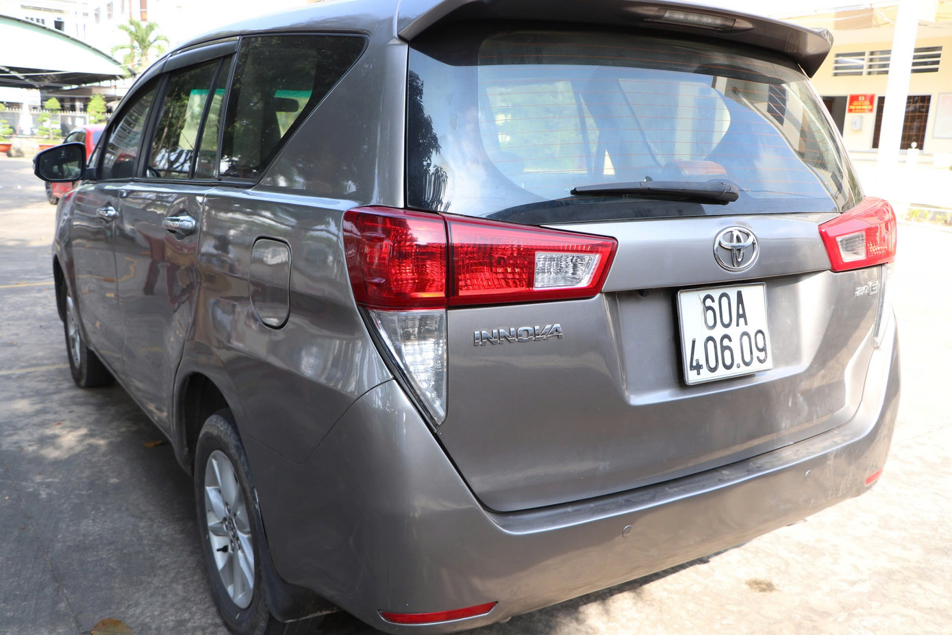 Xe ô tô mà nhóm bị can dùng làm phương tiện đi bắt cóc chị H.