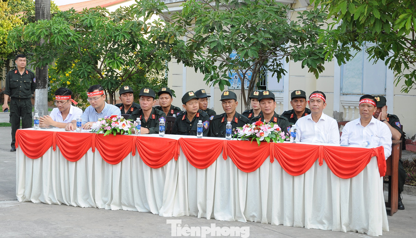 Đại biểu tham dự lễ khai mạc. Đại biểu tham dự lễ khai mạc.