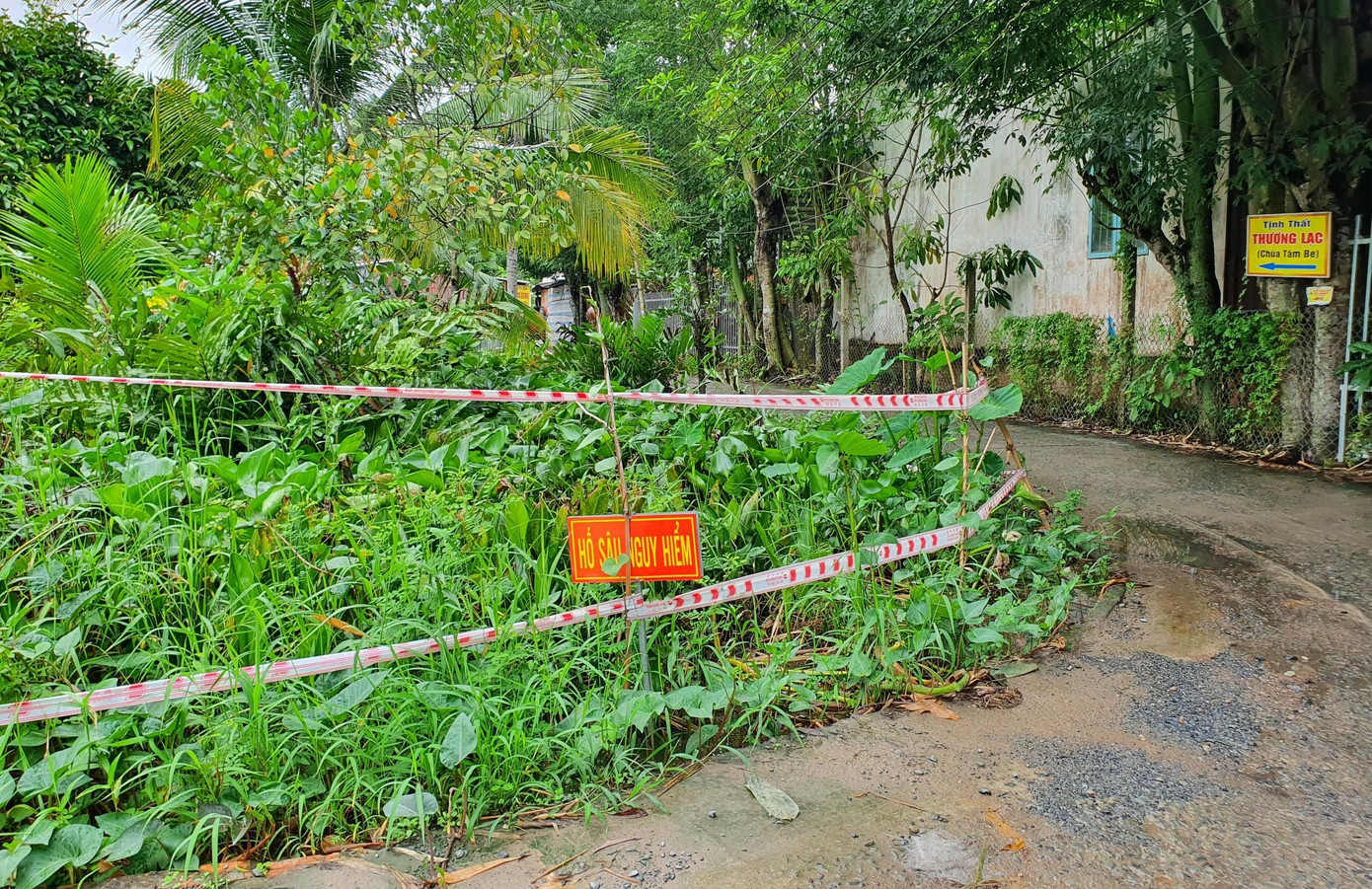 Khu vực cảnh báo nguy hiểm.