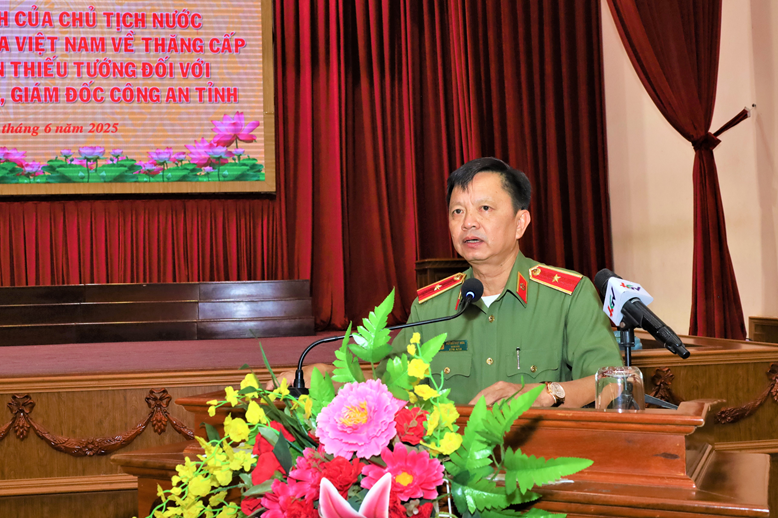 Thiếu tướng Huỳnh Việt Hòa - Giám đốc Công an tỉnh Hậu Giang. Thiếu tướng Huỳnh Việt Hòa - Giám đốc Công an tỉnh Hậu Giang.