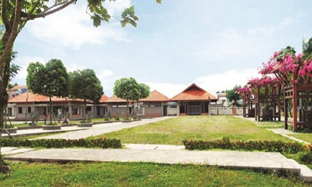 Khuôn viên "Vườn nhà ông Sáu Dân".