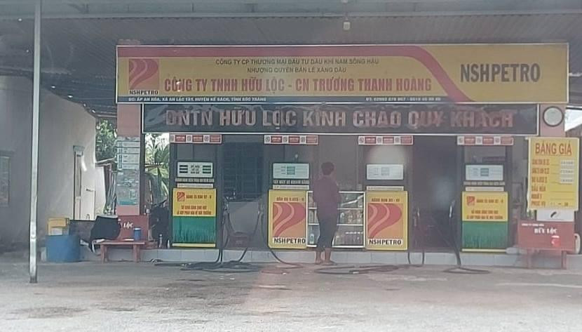 CHXD của Công ty TNHH Hữu Lộc chi nhánh xăng dầu Trương Thanh Hoàng. CHXD của Công ty TNHH Hữu Lộc chi nhánh xăng dầu Trương Thanh Hoàng.