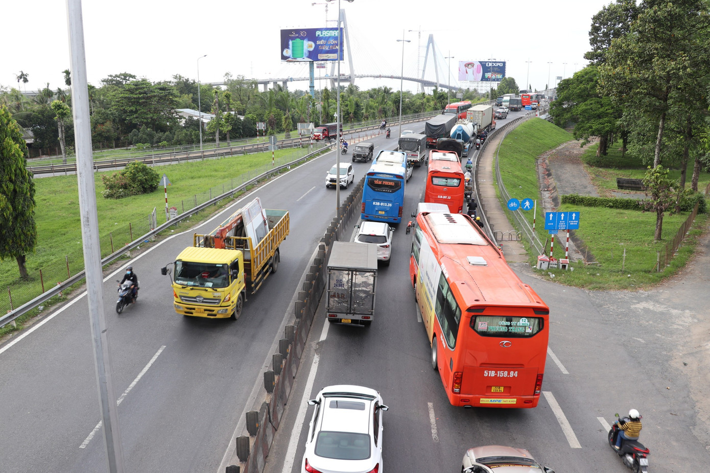 Giao thông ùn tắc hướng Vĩnh Long đi Tiền Giang. Giao thông ùn tắc hướng Vĩnh Long đi Tiền Giang.