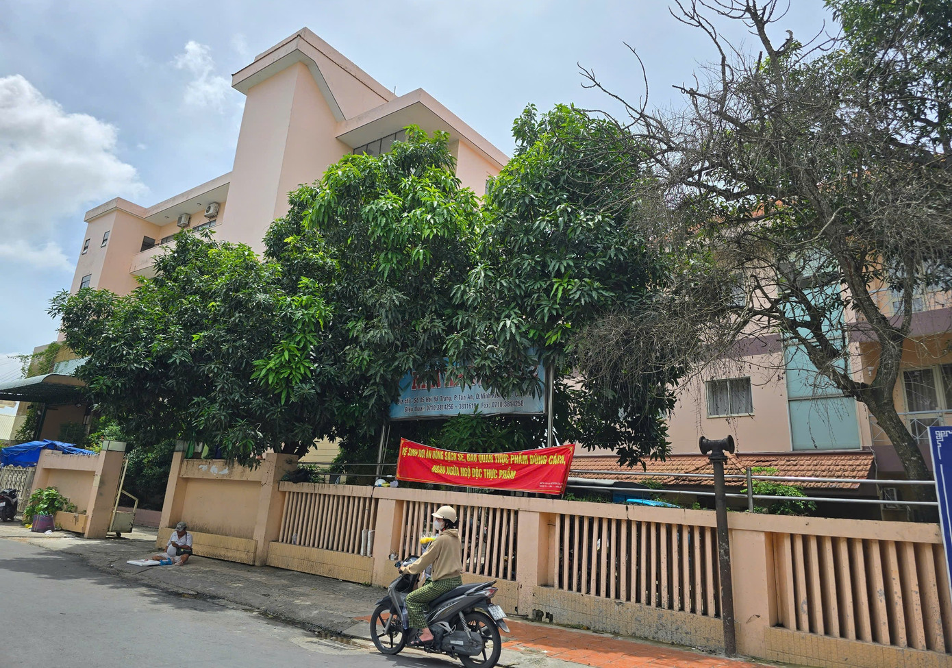 Nhà khách số 2 trên đường Hai Bà Trưng, phường Ninh Kiều cũng dự kiến làm nhà ở công vụ phục vụ cán bộ sau sáp nhập.