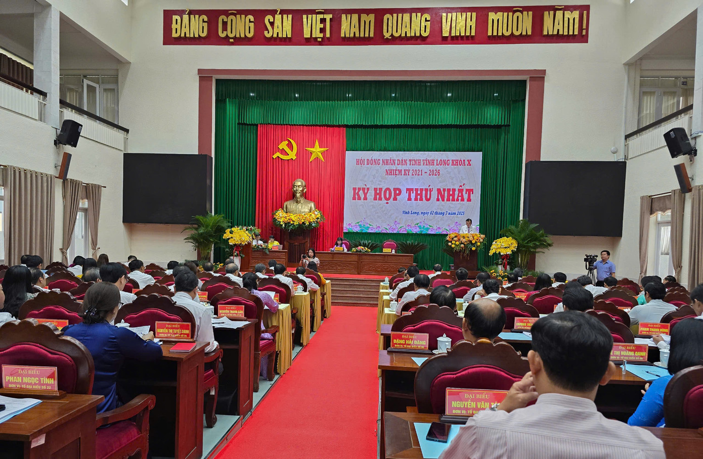 Quang cảnh kỳ họp. Ảnh: CK Quang cảnh kỳ họp. Ảnh: CK