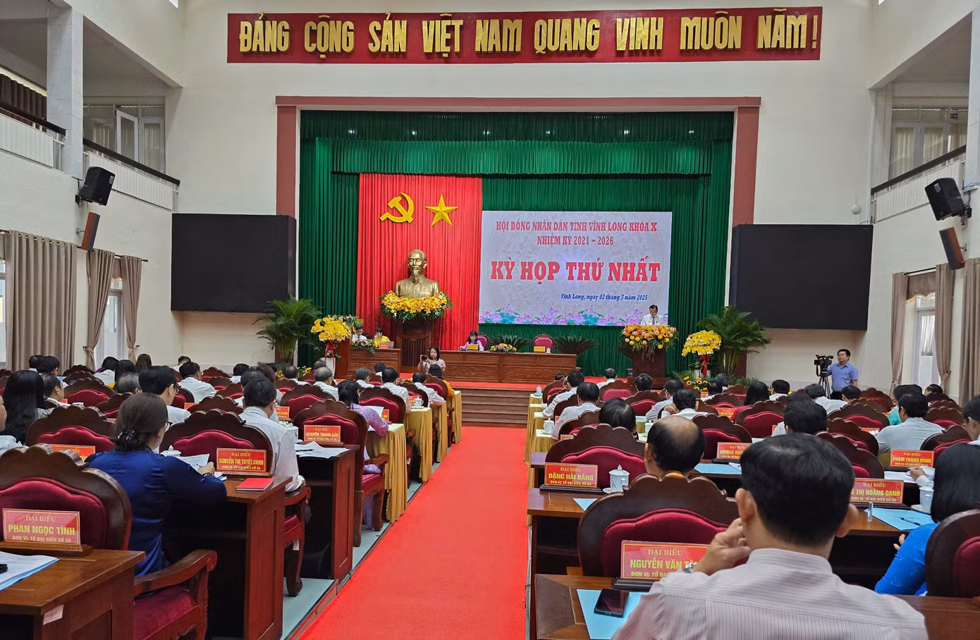 Quang cảnh kỳ họp. Ảnh: CK