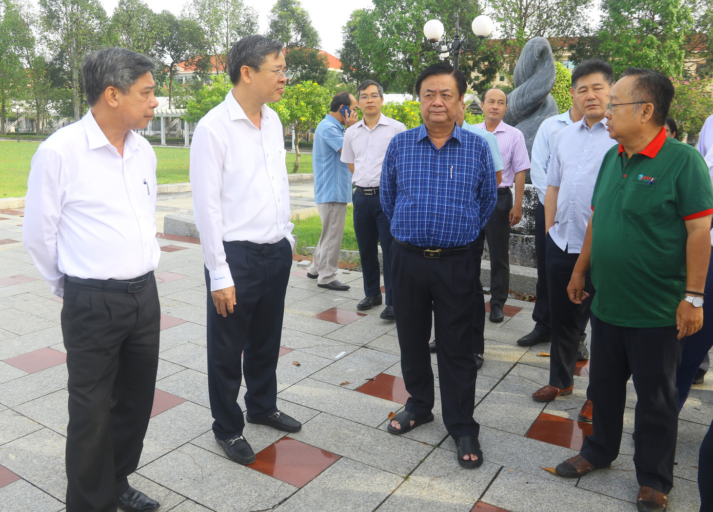 Bộ trưởng Lê Minh Hoan khảo sát địa điểm diễn ra các hoạt động của Festival tại thành phố Vị Thanh, tỉnh Hậu Giang. Bộ trưởng Lê Minh Hoan khảo sát địa điểm diễn ra các hoạt động của Festival tại thành phố Vị Thanh, tỉnh Hậu Giang.