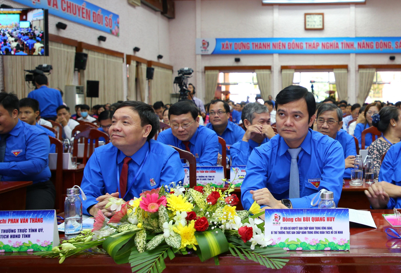 Bí thư Thường trực Trung ương Đoàn Bùi Quang Huy và Phó Bí thư Thường trực Tỉnh ủy Đồng Tháp Phan Văn Thắng dự Đại hội.