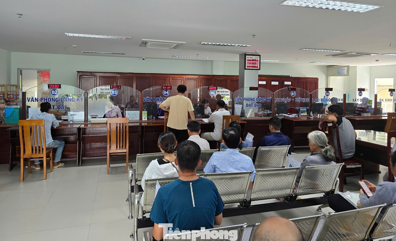 Trung tâm phục vụ hành chính công phường Hưng Phú (mới). Trung tâm phục vụ hành chính công phường Hưng Phú (mới).