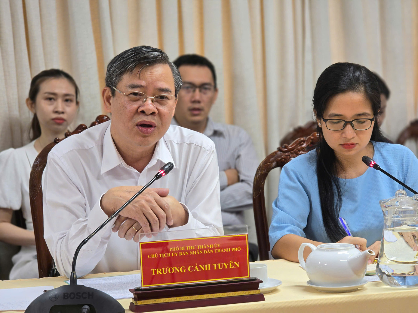 Chủ tịch UBND TP. Cần Thơ - Trương Cảnh Tuyên giới thiệu tiềm năng, thế mạnh của địa phương sau sáp nhập tỉnh. Ảnh: CK.