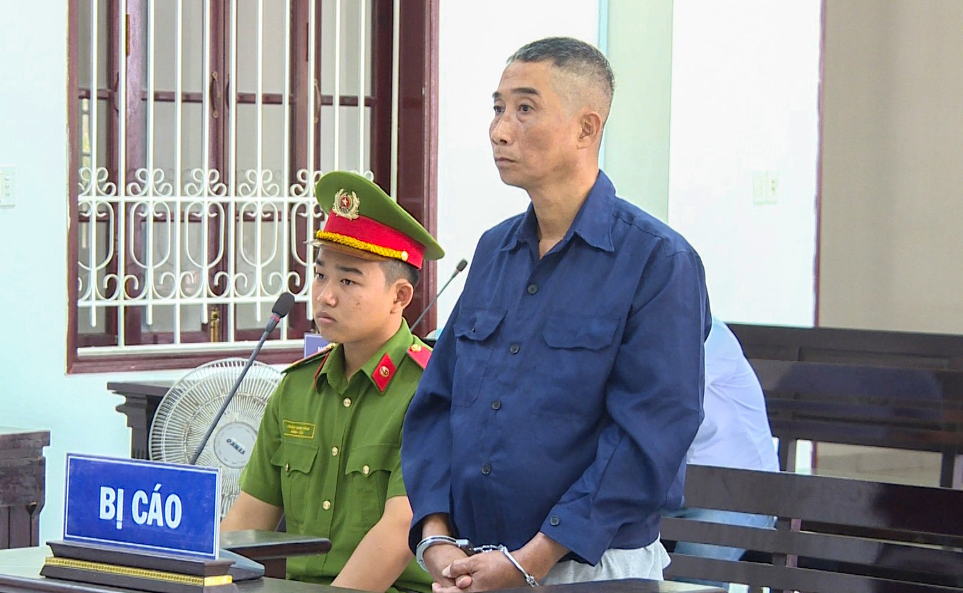 Bị cáo Nguyễn Hoàng Minh tại tòa.