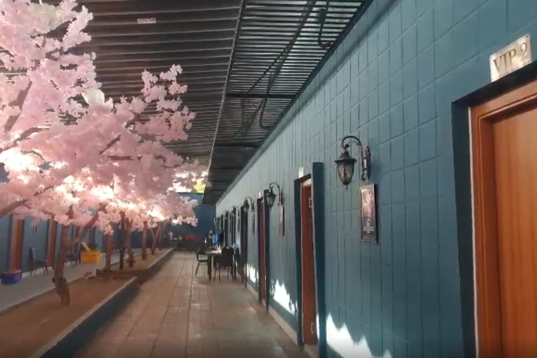 Dãy phòng VIP bên trong nhà hàng.