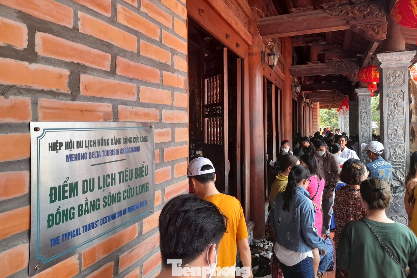 Thiền viện Trúc Lâm Phương Nam được xây dựng năm 2013 và khánh thành năm 2014. Đây là một trong những điểm du lịch tiêu biểu tại Cần Thơ và Đồng bằng sông Cửu Long.