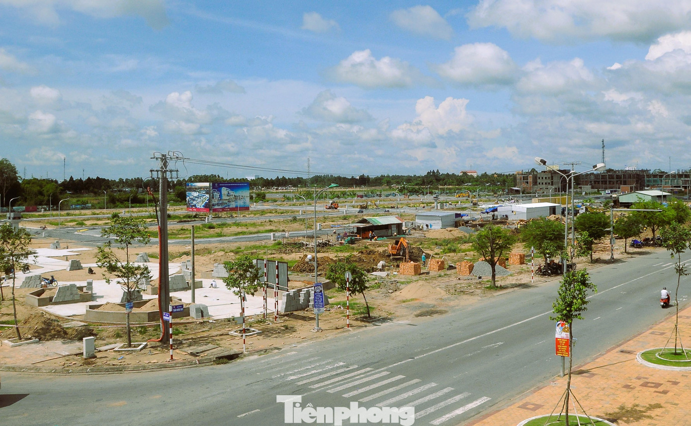 Thu hồi đất, nhiều trường hợp dùng cụm từ “hỗ trợ” nhưng mang bản chất “bồi thường”. Ảnh minh họa: CK Thu hồi đất, nhiều trường hợp dùng cụm từ “hỗ trợ” nhưng mang bản chất “bồi thường”. Ảnh minh họa: CK