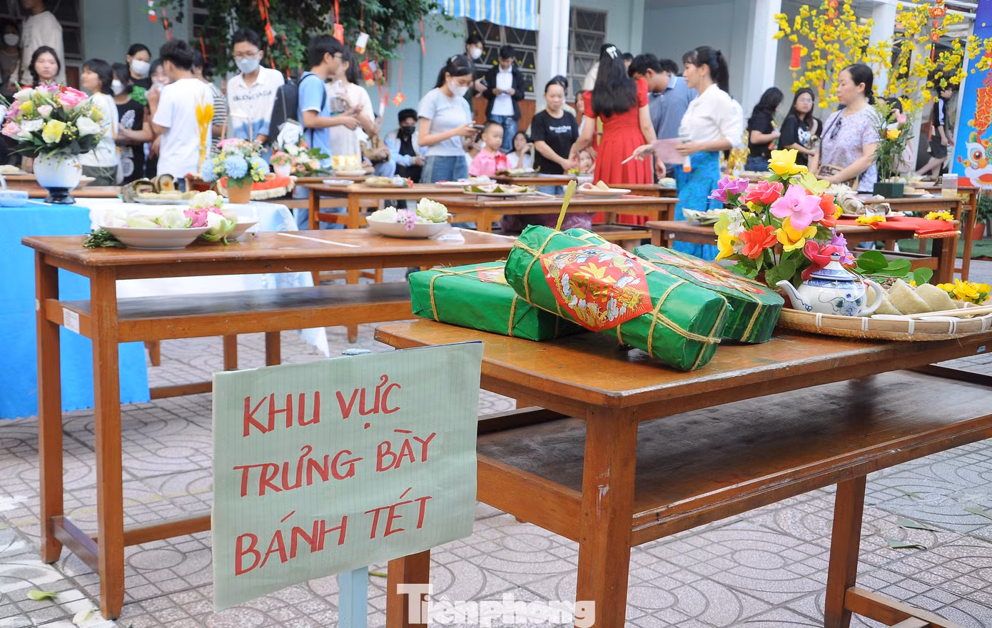 Phần trưng bày của các lớp.
