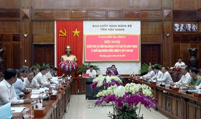 Quang cảnh hội nghị.