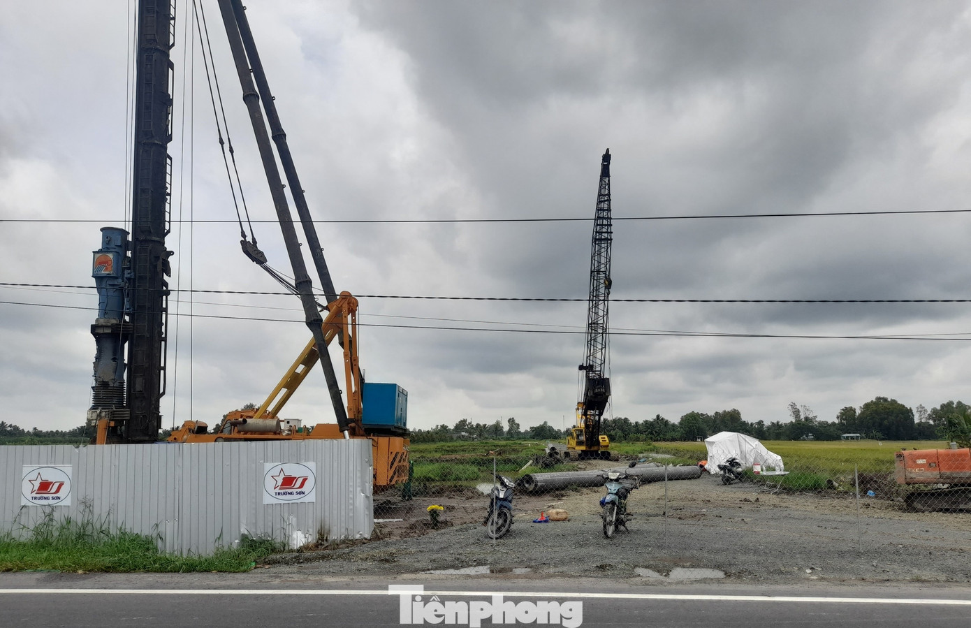 Dự án cao tốc Châu Đốc - Cần Thơ - Sóc Trăng dài hơn 188km, đi qua 4 địa phương An Giang, Cần Thơ, Hậu Giang và Sóc Trăng; tổng mức đầu tư 44.691 tỷ đồng. Ảnh: CK. Dự án cao tốc Châu Đốc - Cần Thơ - Sóc Trăng dài hơn 188km, đi qua 4 địa phương An Giang, Cần Thơ, Hậu Giang và Sóc Trăng; tổng mức đầu tư 44.691 tỷ đồng. Ảnh: CK.