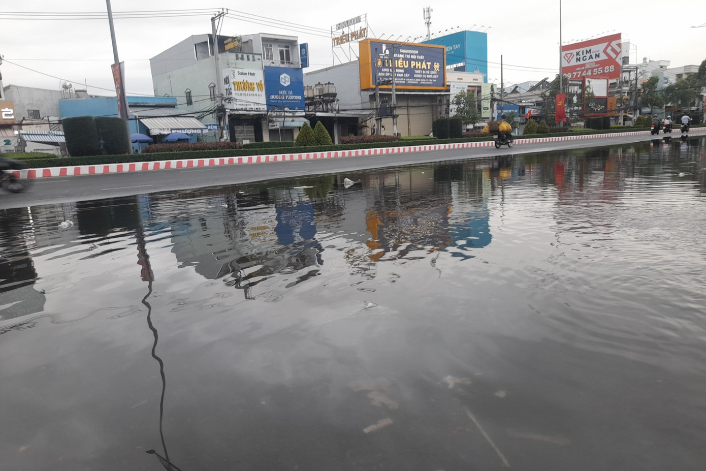 Đường Mậu Thân.