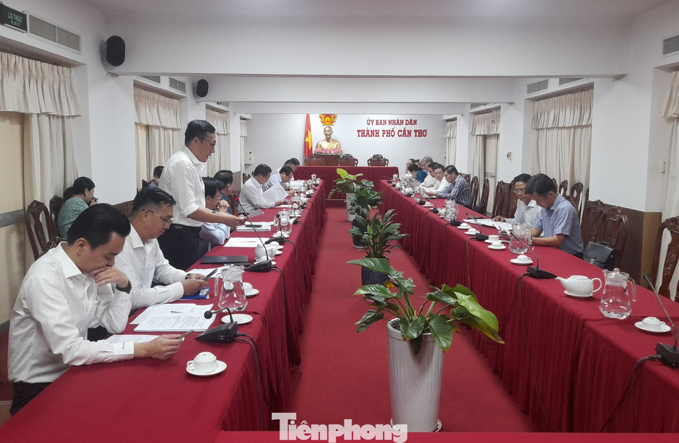 Quang cảnh cuộc họp. Ảnh: CK. Quang cảnh cuộc họp. Ảnh: CK.