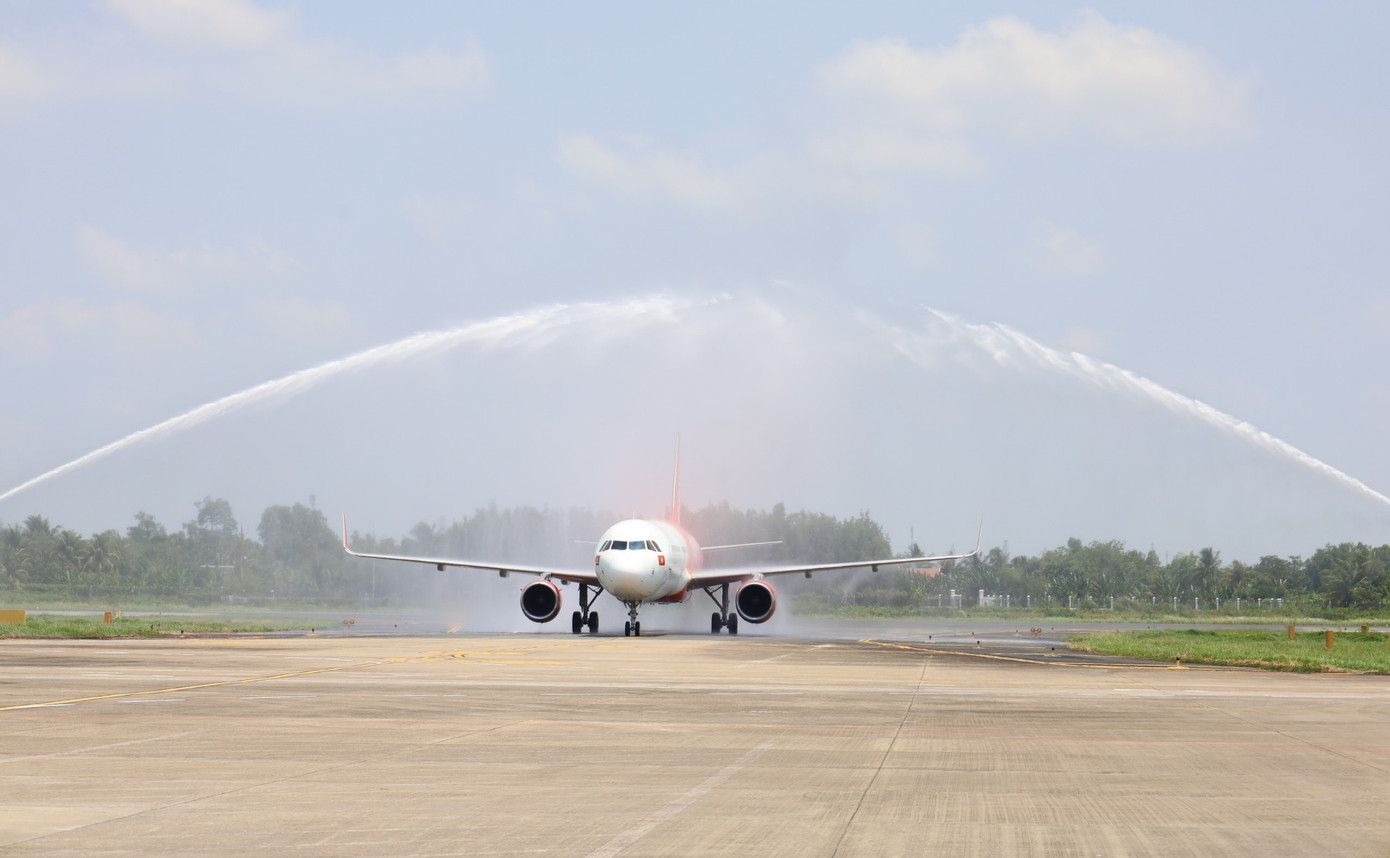 Chuyến bay VJ487 hạ cánh tại Cảng hàng không quốc tế Trà Nóc (TP. Cần Thơ). Chuyến bay VJ487 hạ cánh tại Cảng hàng không quốc tế Trà Nóc (TP. Cần Thơ).