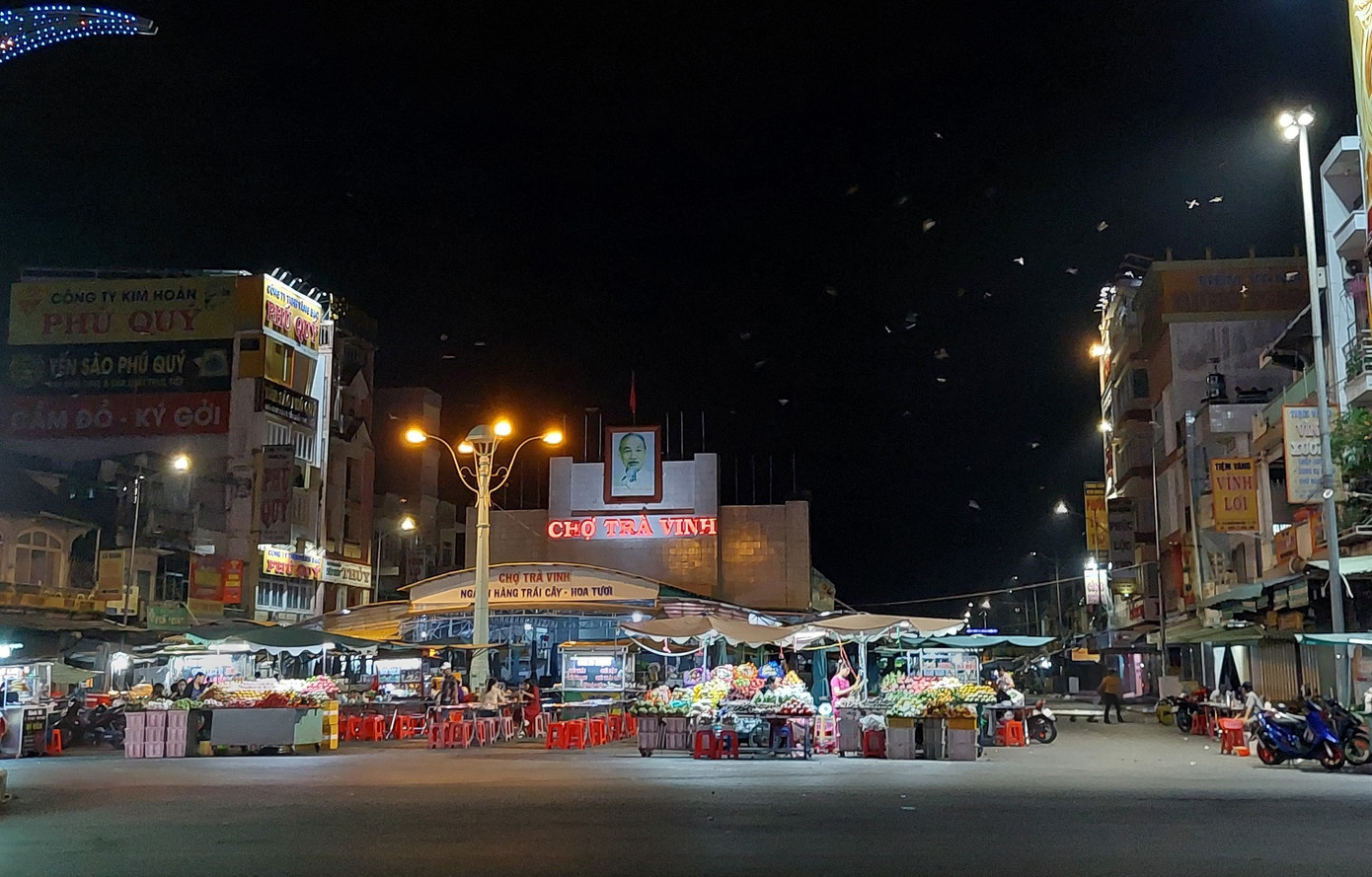 Trung tâm kinh tế ban đêm thành phố Trà Vinh sẽ có hạng mục cải tạo chợ Trà Vinh với kinh phí 50 tỷ đồng. Ảnh: Trúc Phương.