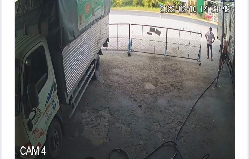 Hình ảnh trích xuất camera từ cửa hàng. Hình ảnh trích xuất camera từ cửa hàng.