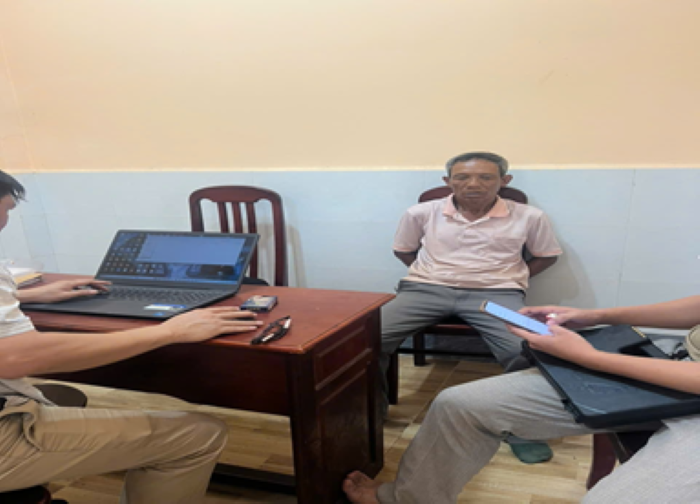 Nguyễn Văn Thành tại cơ quan công an. Nguyễn Văn Thành tại cơ quan công an.