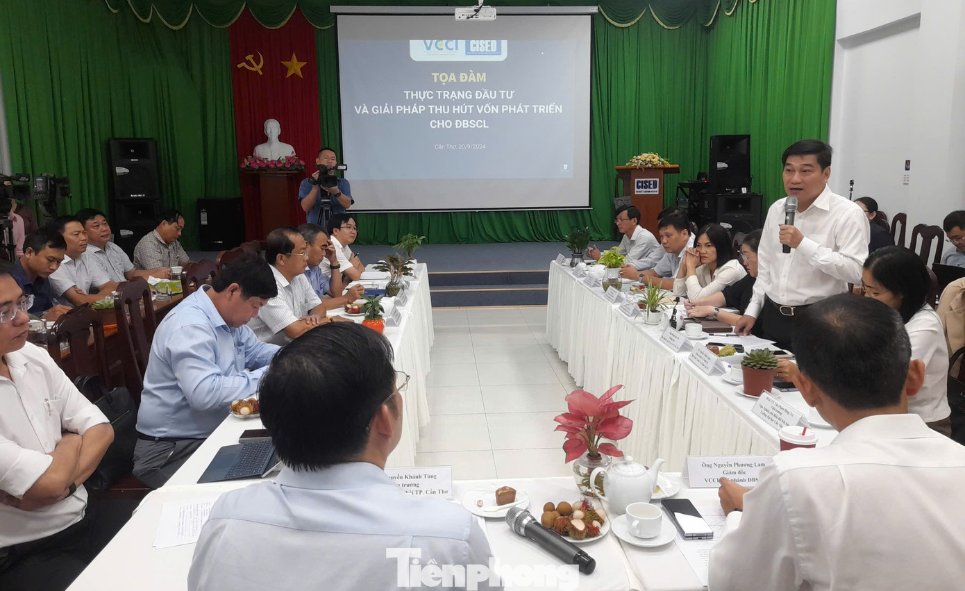 Quang cảnh tọa đàm. Ảnh: CK.