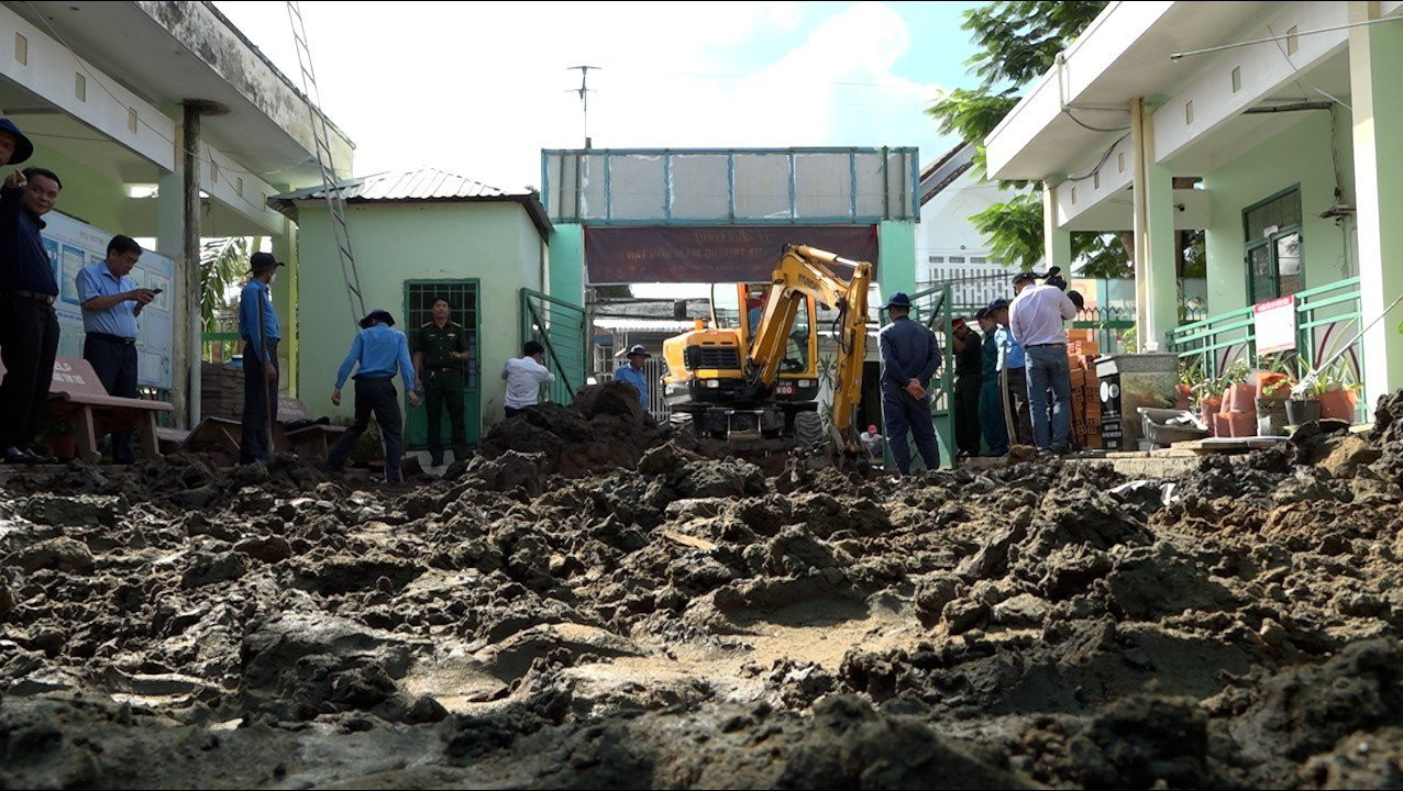 Khu vực phát hiện là trường mầm non đang tiến hành sửa chữa.
