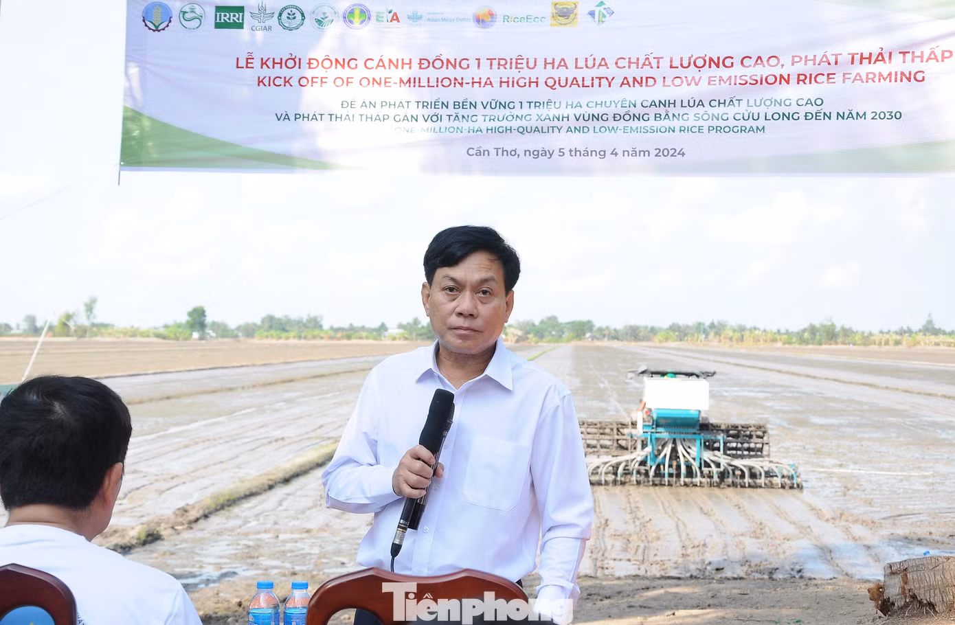 Ông Nguyễn Ngọc Hè - Phó Chủ tịch UBND thành phố Cần Thơ phát biểu tại lễ khởi động. Ảnh: CK