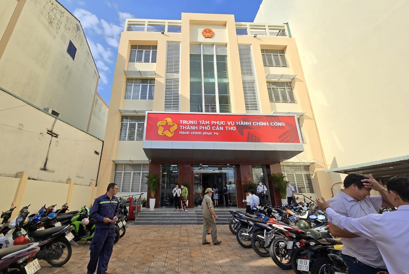 Trung tâm Phục vụ hành chính công TP. Cần Thơ (điểm chính) tại số 109 Nguyễn Trãi, phường Ninh Kiều. Ảnh: CK Trung tâm Phục vụ hành chính công TP. Cần Thơ (điểm chính) tại số 109 Nguyễn Trãi, phường Ninh Kiều. Ảnh: CK