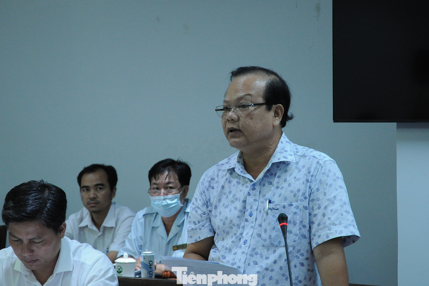 Ông Lê Danh Dự - Phó Giám đốc Sở KH&ĐT Vĩnh Long, trả lời báo chí. (Ảnh: CK) Ông Lê Danh Dự - Phó Giám đốc Sở KH&ĐT Vĩnh Long, trả lời báo chí. (Ảnh: CK)