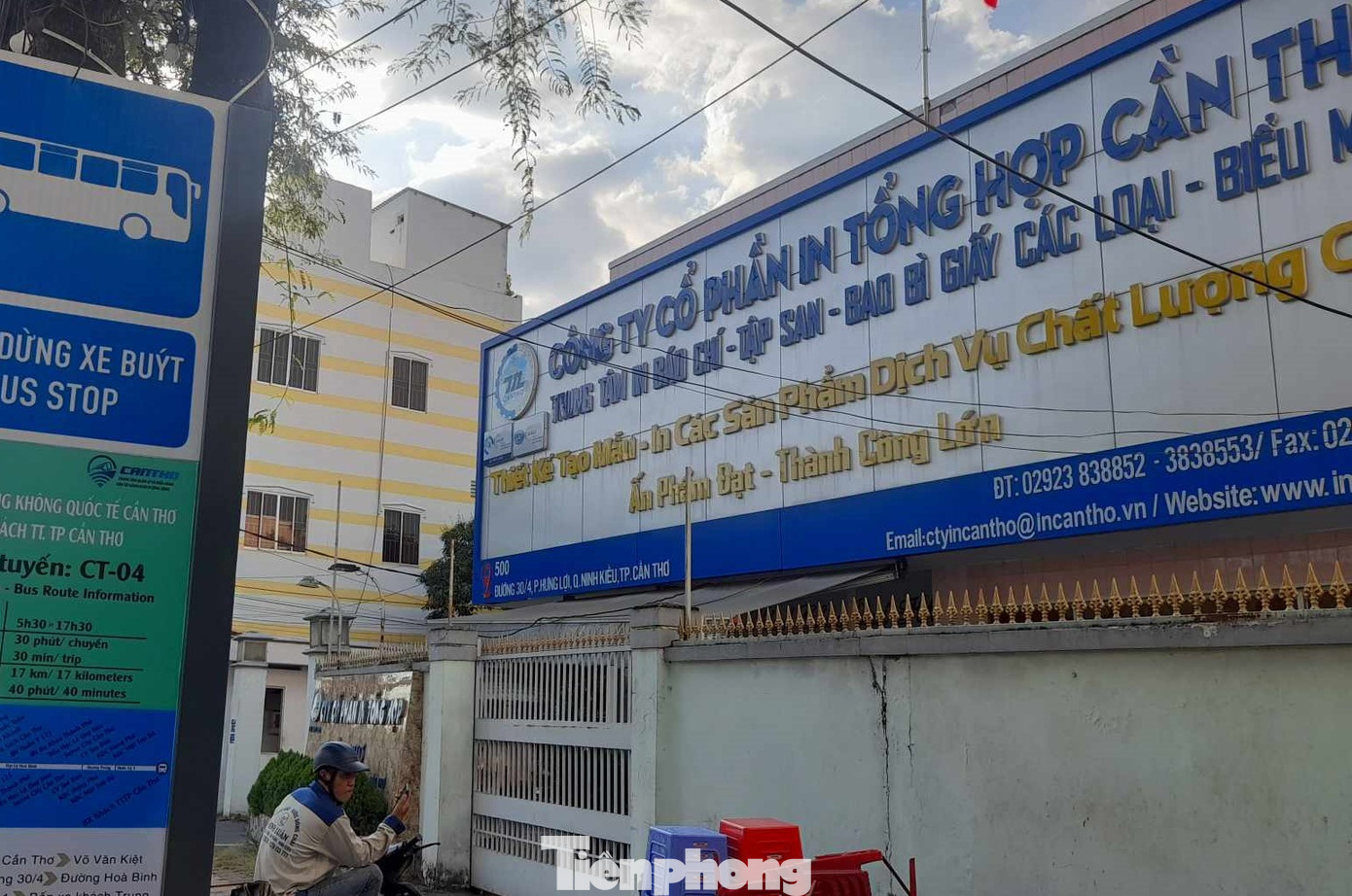 Cục Thuế Cần Thơ mới tiếp tục truy thu tiền thuê đất của Công ty Cổ phần In Tổng hợp Cần Thơ. Cục Thuế Cần Thơ mới tiếp tục truy thu tiền thuê đất của Công ty Cổ phần In Tổng hợp Cần Thơ.