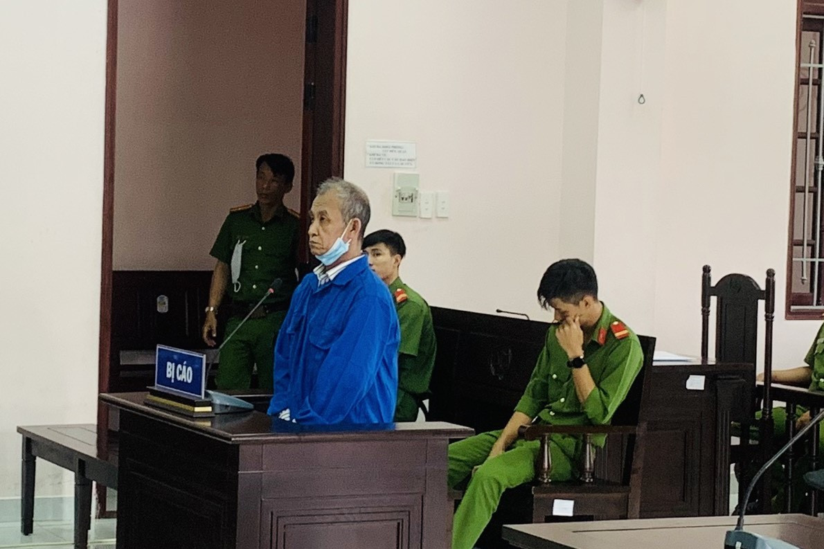 Bị cáo Nguyễn Văn Hoàng tại tòa. Bị cáo Nguyễn Văn Hoàng tại tòa.