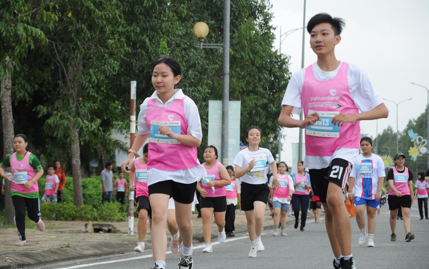 Trong khuôn khổ giải, sáng 15/7 đã diễn ra hai nội dung 2,3km và 800m. Kết quả, Lê Quang Thịnh (SN 2008) đã về đích đầu tiên ở nội dung 2,3km nam; Huỳnh Thị Như Quỳnh (SN 2008) về nhất 2,3km nữ.