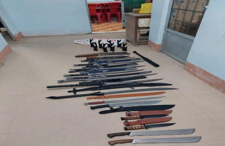 Số vũ khí N.N.Q sắm để phục vụ hành vi mê tín dị đoan.