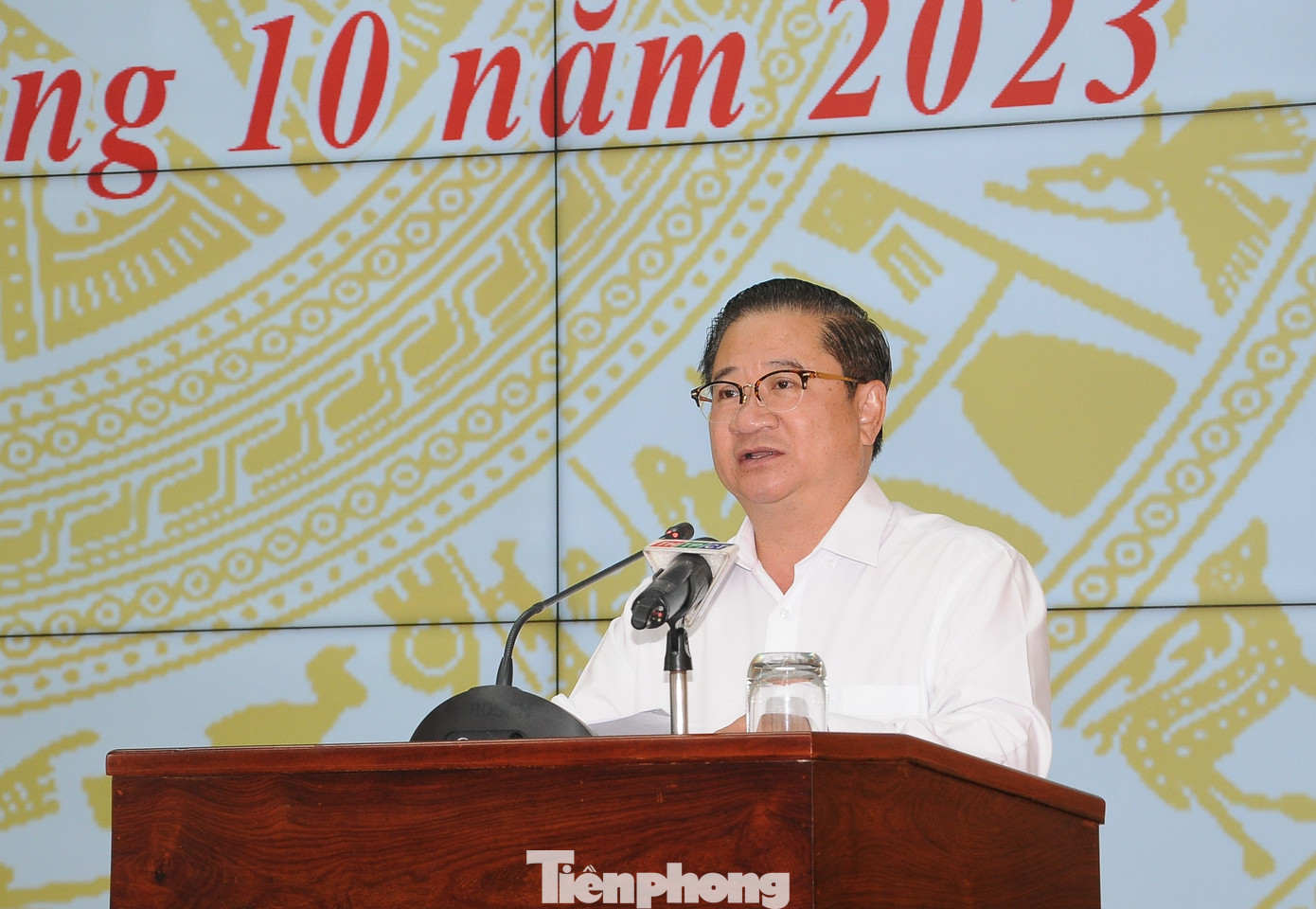 Chủ tịch UBND thành phố Cần Thơ Trần Việt Trường phát biểu tại phiên họp. Ảnh: CK. Chủ tịch UBND thành phố Cần Thơ Trần Việt Trường phát biểu tại phiên họp. Ảnh: CK.