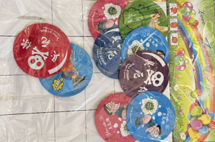 Cơ quan chức năng tạm giữ số bóng nổ. Ảnh: H.G Cơ quan chức năng tạm giữ số bóng nổ. Ảnh: H.G