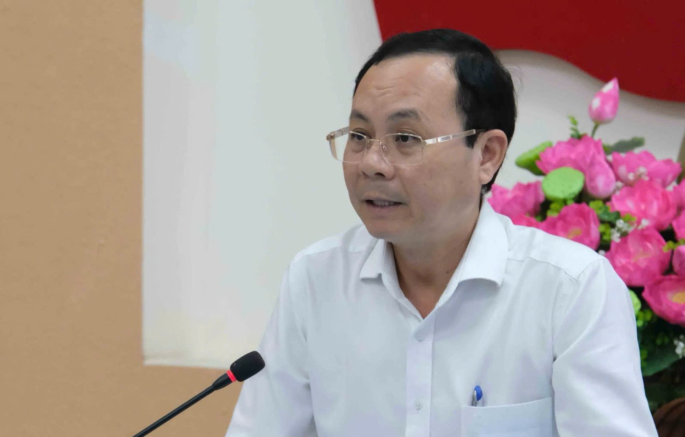 Bí thư Thành ủy Cần Thơ Nguyễn Văn Hiếu phát biểu tại buổi làm việc. Bí thư Thành ủy Cần Thơ Nguyễn Văn Hiếu phát biểu tại buổi làm việc.