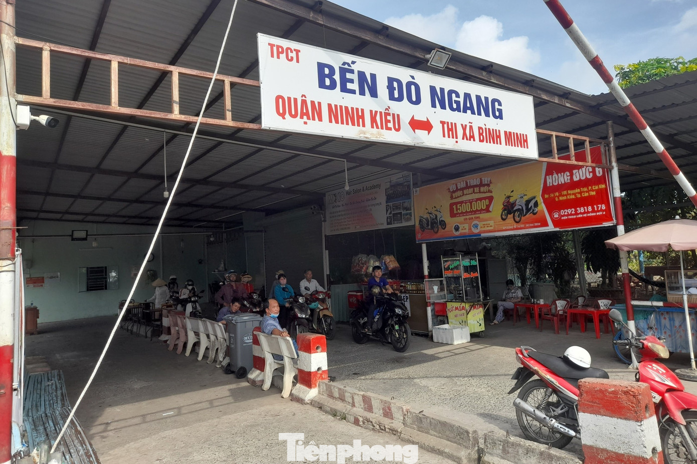 Bến phà phía quận Ninh Kiều, Cần Thơ. Ảnh: CK