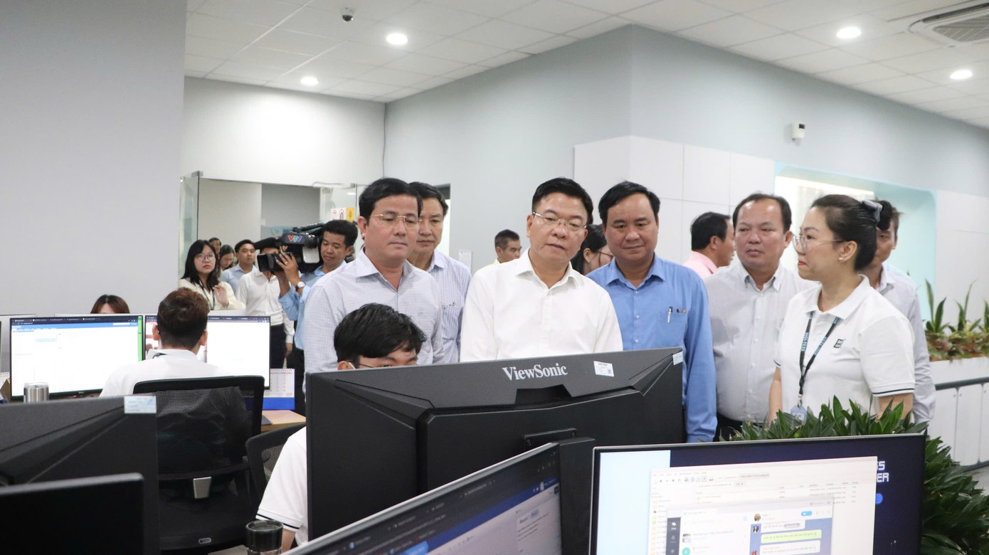 Phó Thủ tướng Lê Thành Long khảo sát tại khu công nghệ số Hậu Giang tháng 3 vừa qua. Ảnh: H.T.