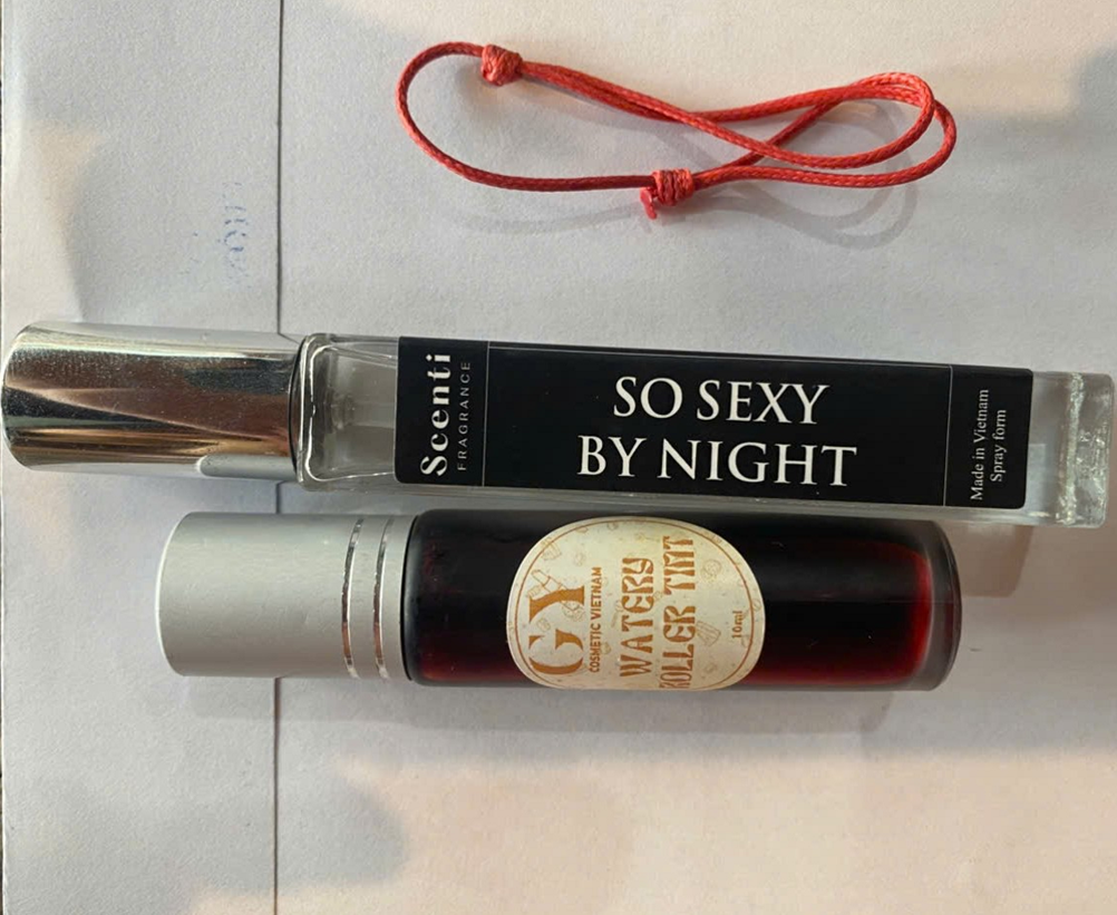 Đồ dùng mà hai đối tượng bán cho bị hại. Đồ dùng mà hai đối tượng bán cho bị hại.