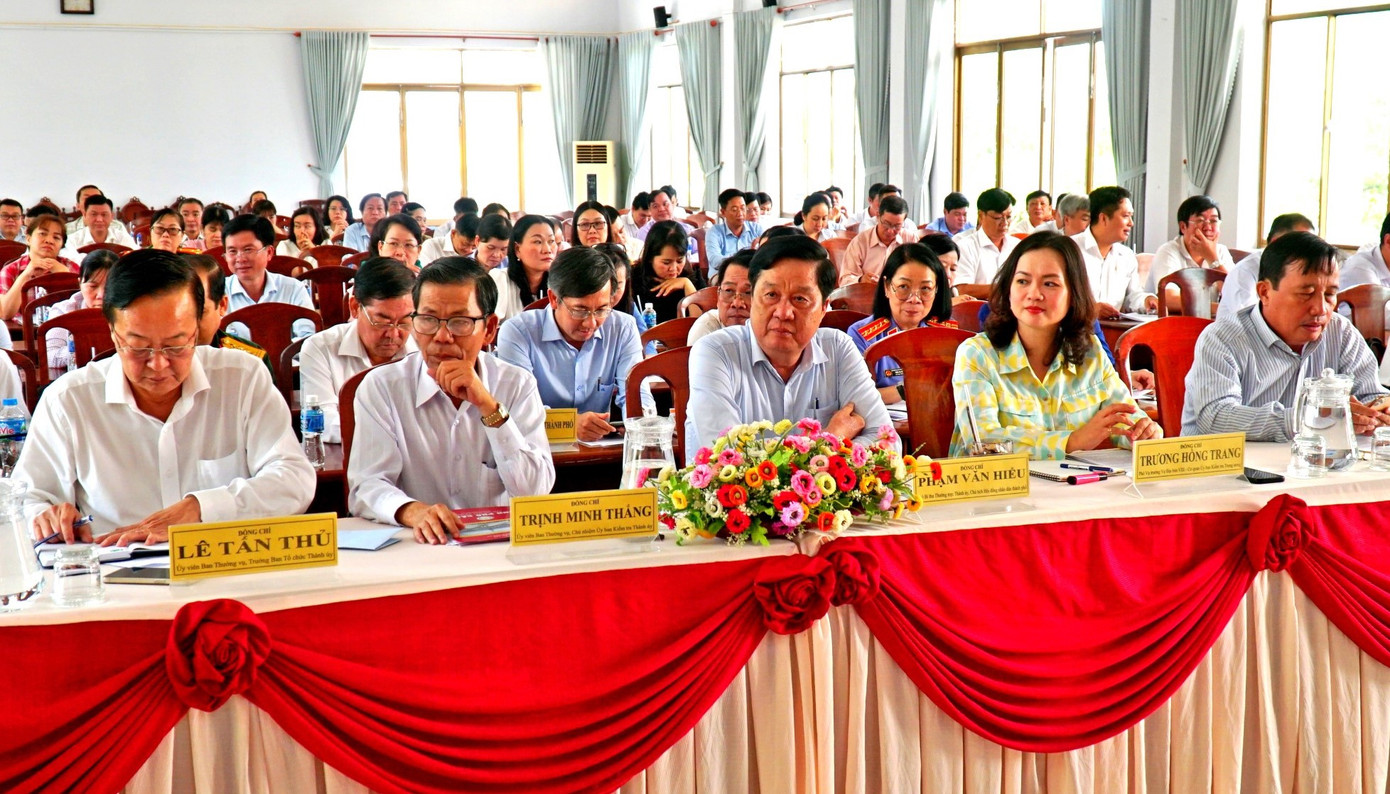 Đại biểu tham dự hội nghị. Ảnh: A.B. Đại biểu tham dự hội nghị. Ảnh: A.B.